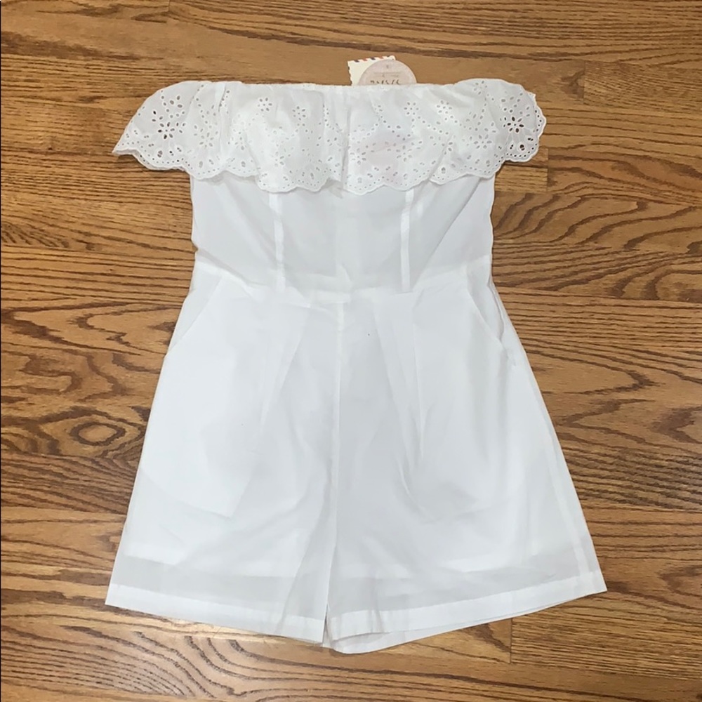 White Theme Romper (Size S) TAGS NWT